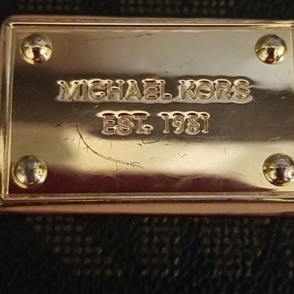 Michael Kors jet set zip around small wristlet - Picture 3 of 7